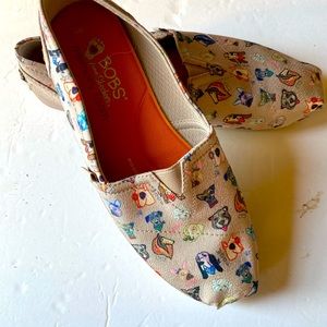 Women’s Bob Flats Dog design